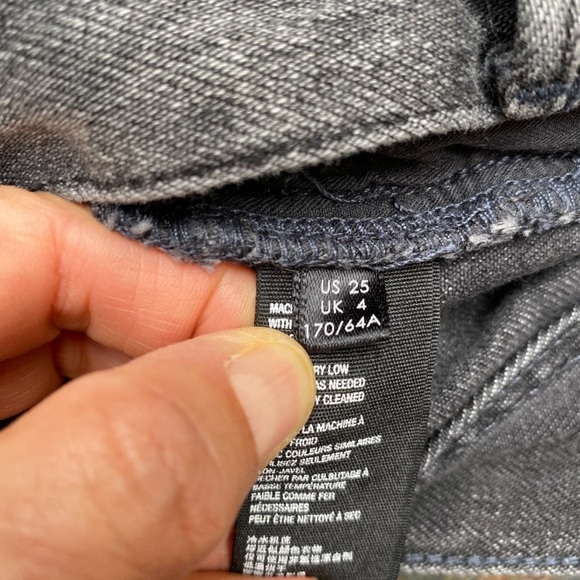 Free People Loving Good Vibrations distressed black denim jeans size 25 - Picture 12 of 15